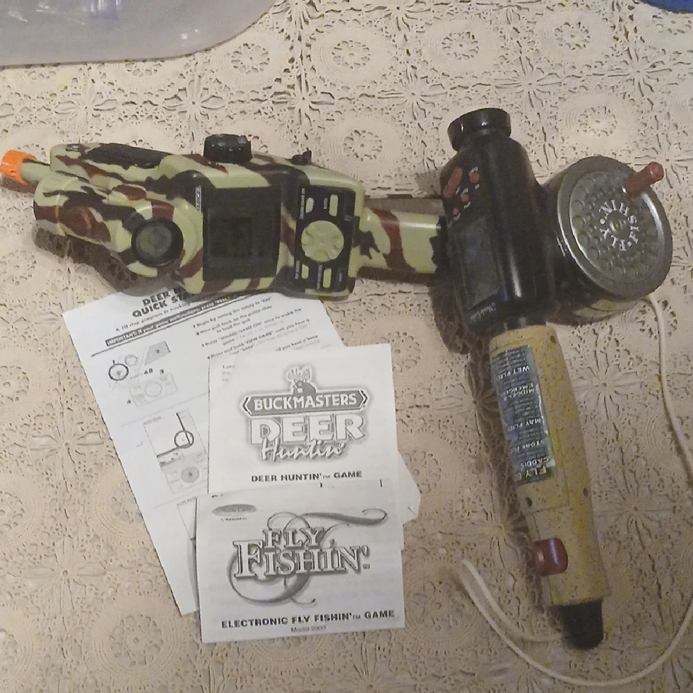 FLY FISHIN' & BUCKMASTERS DEER HUNTIN' VINTAGE VIDEO GAMES Handheld 90's